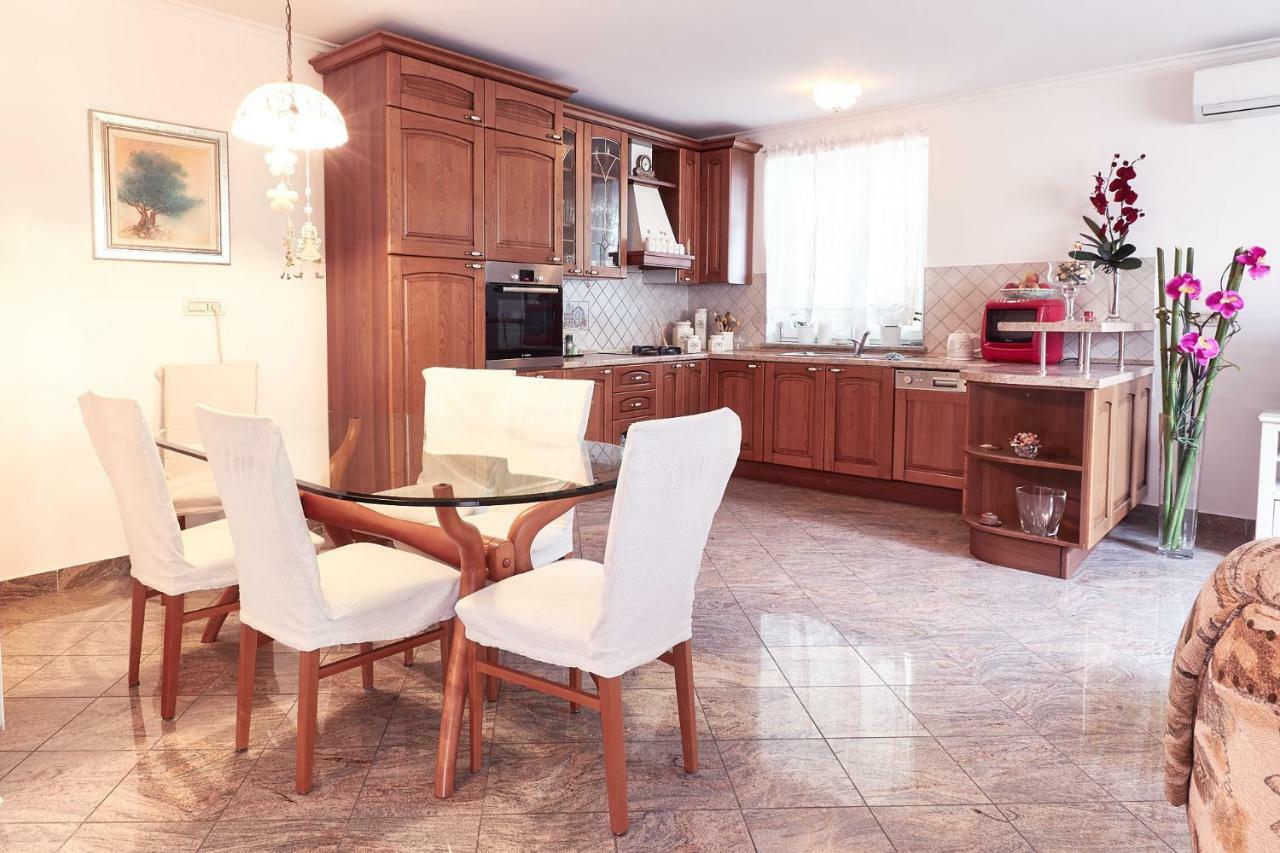פודסטראנה Apartment Casa מראה חיצוני תמונה